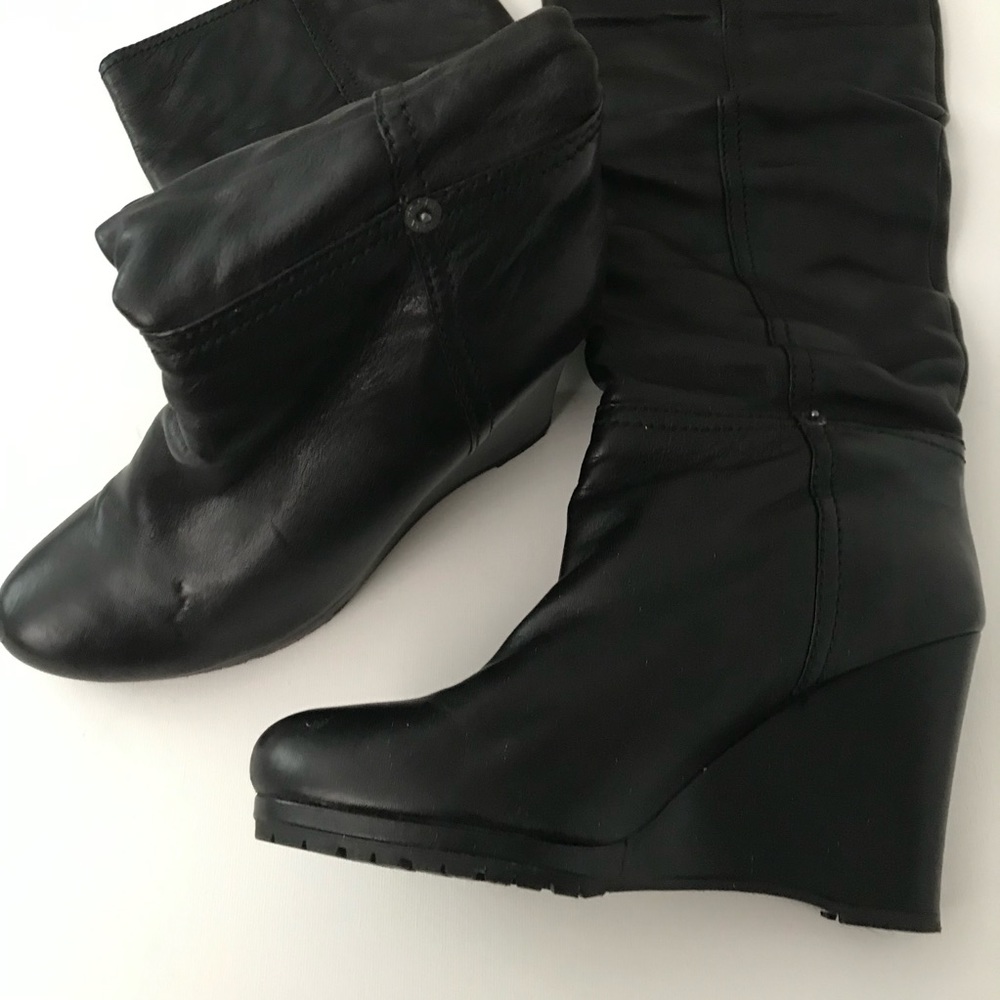 PRADA ! leather knee boots